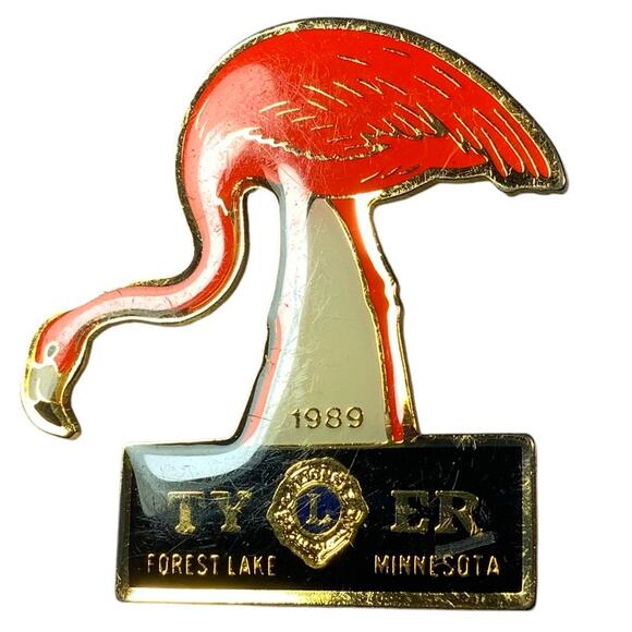 Vintage 1989 Lions Club International Flamingo Pin, Tyler Forest Lake MN - Picture 1 of 4